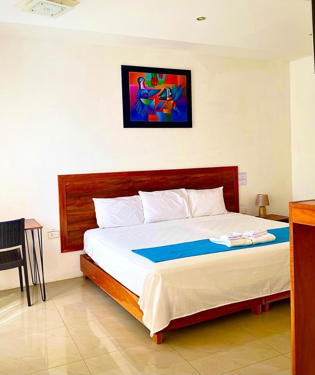 Galapagos Isabela Hotel Loja ปวยร์โต วิลยามิล ภายนอก รูปภาพ